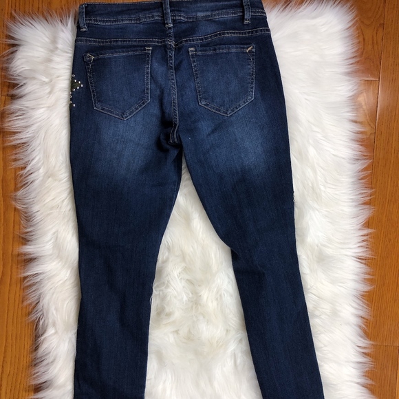 Cred NY Sexy Ripped Distressed Floral Jeans, 5/27 - Picture 7 of 7